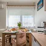 Apartment Bell *